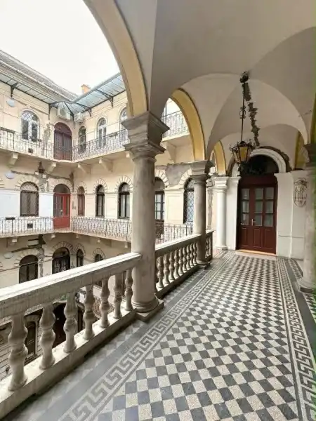 kiadó téglalakás, Budapest, VI. kerület