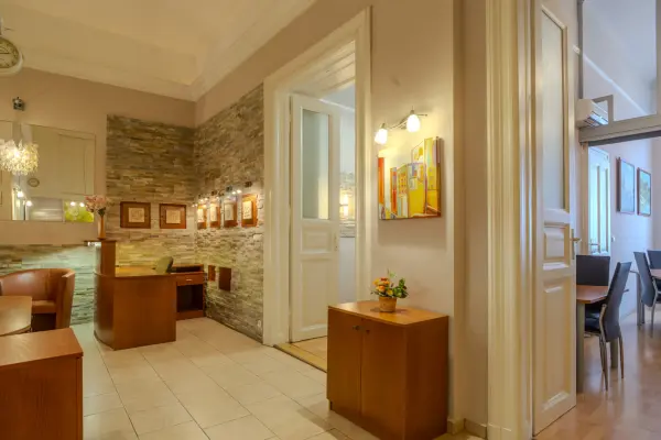 Kiadó téglalakás, Budapest, VI. kerület 2+2 szoba 82 m² 450 E Ft/hó