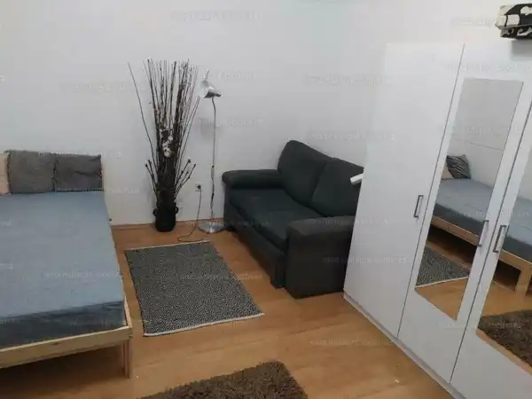 Kiadó téglalakás, Budapest, VII. kerület 1 szoba 38 m² 200 E Ft/hó