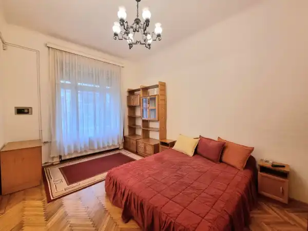 Kiadó téglalakás, Budapest, XI. kerület 2 szoba 88 m² 250 E Ft/hó