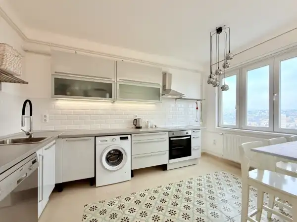 Kiadó téglalakás, Budapest, XII. kerület 3 szoba 80 m² 430 E Ft/hó