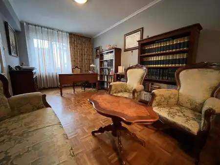 kiadó téglalakás, Győr