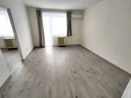 kiadó téglalakás, Mohács