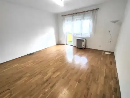 kiadó téglalakás, Mohács