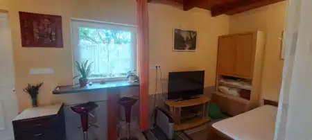 kiadó téglalakás, Nagykozár