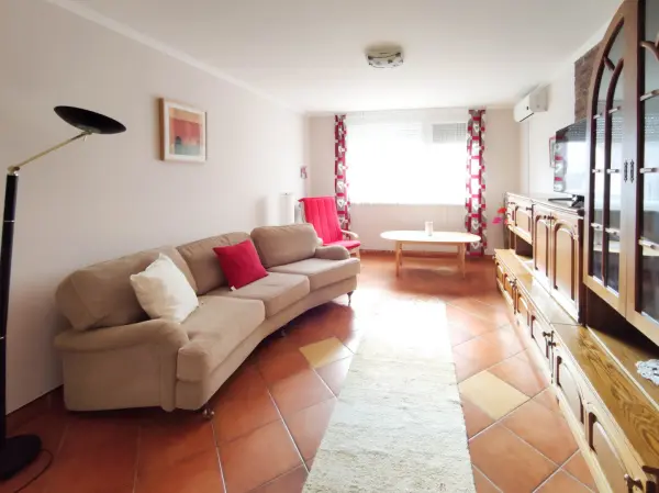 Kiadó téglalakás, Paks 4 szoba 120 m² 180 E Ft/hó