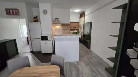 kiadó téglalakás, Pécs