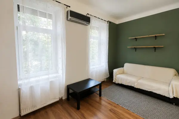 Kiadó téglalakás, Szeged 1 szoba 40 m² 170 E Ft/hó