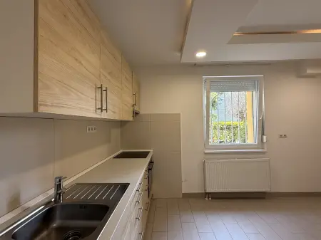 kiadó téglalakás, Székesfehérvár