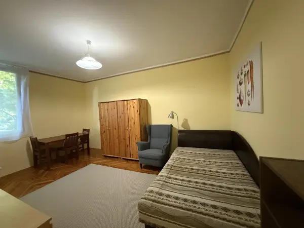 Kiadó téglalakás, Székesfehérvár 1 szoba 30 m² 150 E Ft/hó