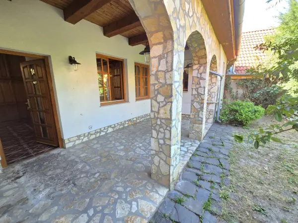 Kiadó téglalakás, Vác 3 szoba 77 m² 250 E Ft/hó