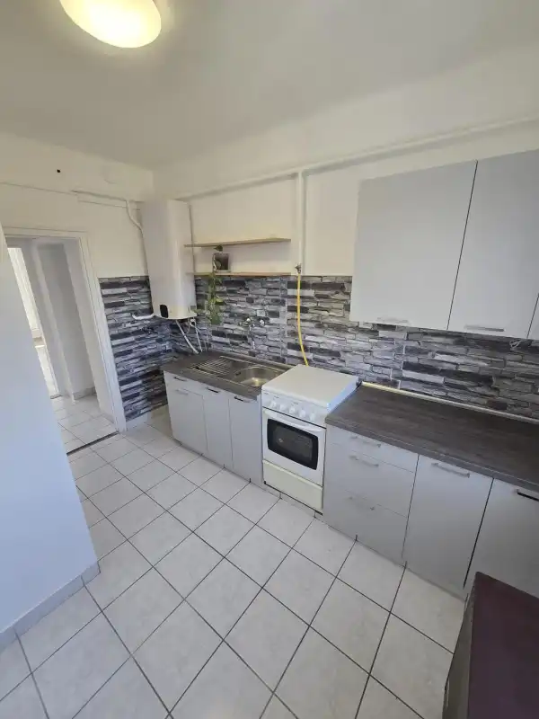 Kiadó téglalakás, Vác 3 szoba 64 m² 200 E Ft/hó