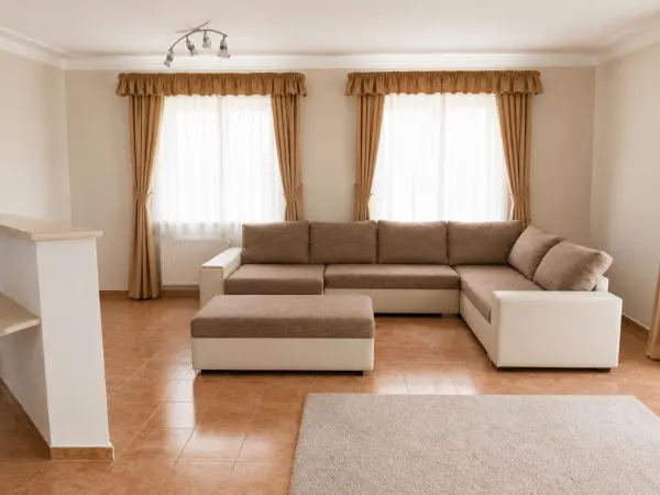 Kiadó újszerű családi ház, Komárom 4 szoba 130 m² 250 E Ft/hó