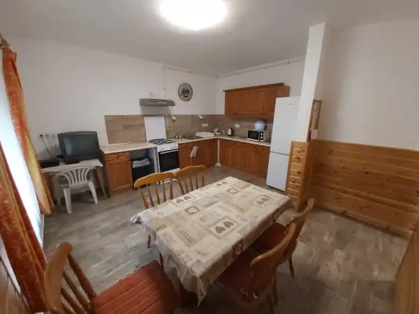 Kiadó újszerű családi ház, Rétság 4 szoba 180 m² 19 E Ft/hó