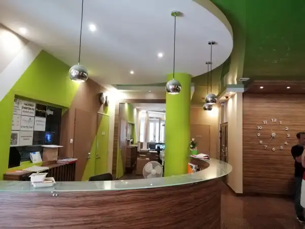 Kiadó újszerű iroda, Budapest, VI. kerület 6 szoba 275 m² 963 E Ft/hó + Áfa