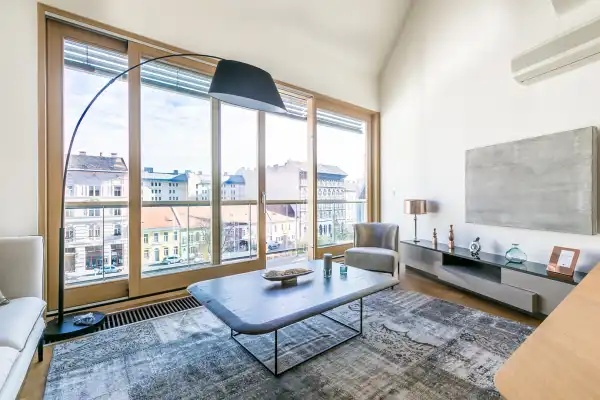 Kiadó újszerű téglalakás, Budapest, I. kerület 2 szoba 103 m² 879 E Ft/hó + Áfa