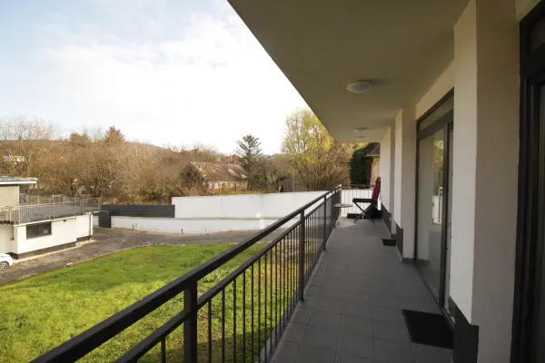 Kiadó újszerű téglalakás, Budapest, II. kerület 4 szoba 89 m² 530 E Ft/hó