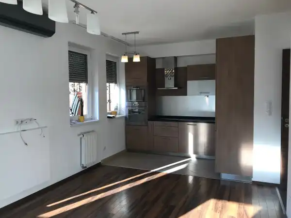 Kiadó újszerű téglalakás, Budapest, XIV. kerület 2+2 szoba 73 m² 400 E Ft/hó