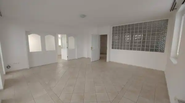 Kiadó újszerű téglalakás, Budapest, XIV. kerület 3 szoba 78 m² 320 E Ft/hó