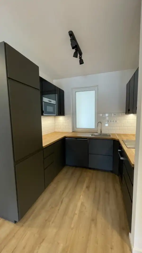 Kiadó újszerű téglalakás, Tata 3 szoba 66 m² 280 E Ft/hó