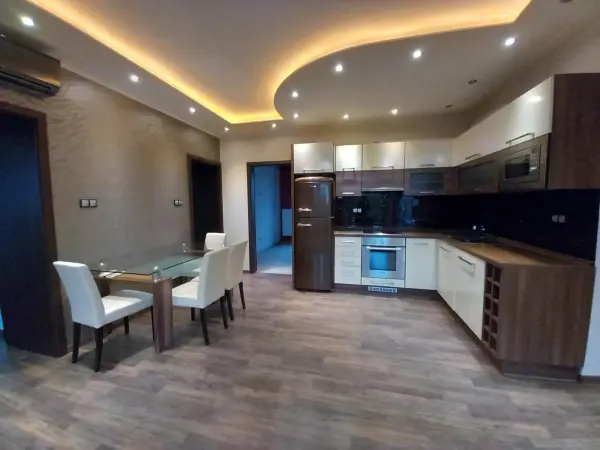 Kiadó újszerű téglalakás, Tata 3 szoba 94 m² 270 E Ft/hó